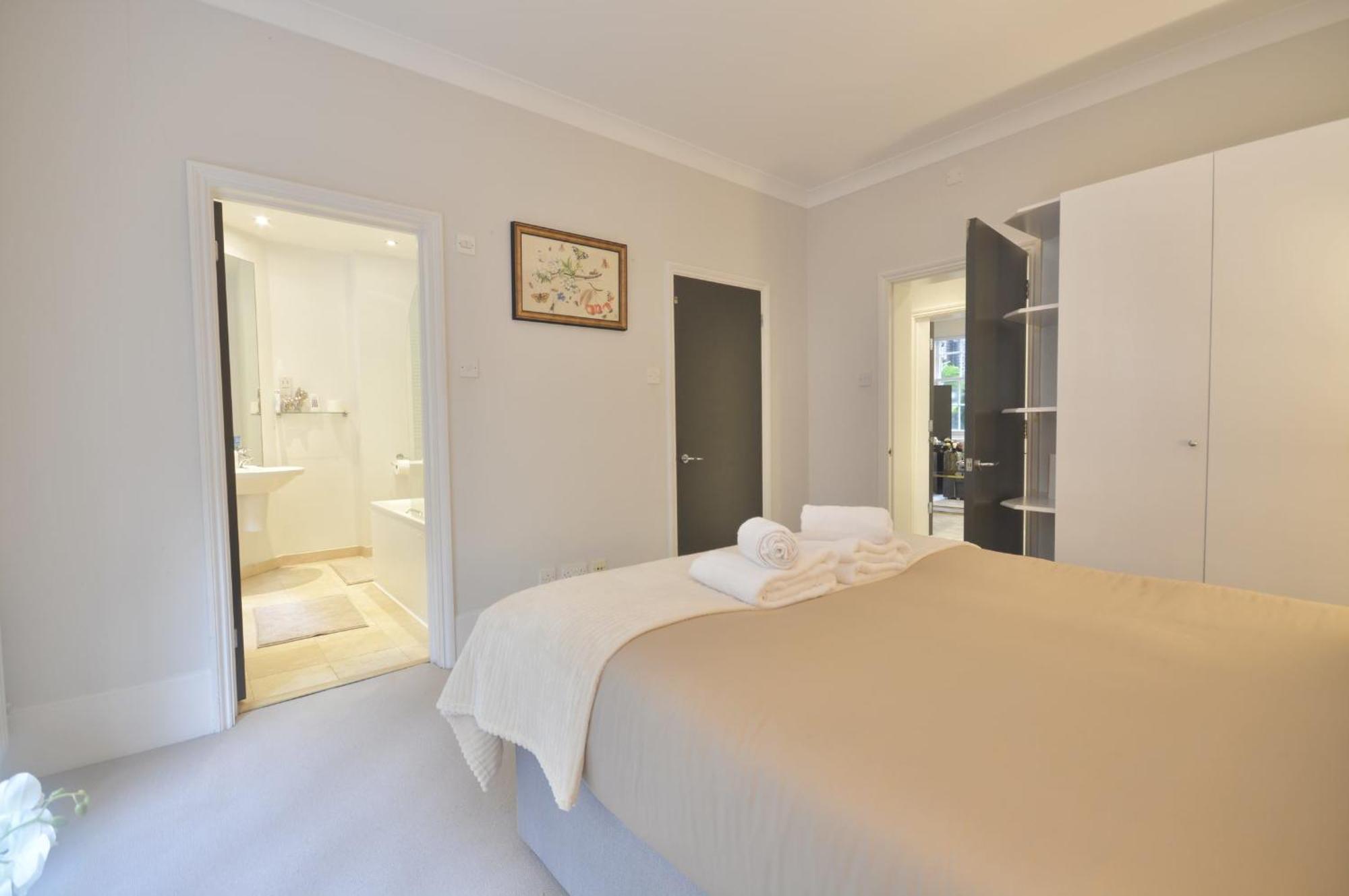 Kensington Apartment, Breakfast, 2 Baths Лондон Екстер'єр фото